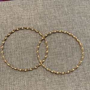 Vintage Gold Twisted Bangle set